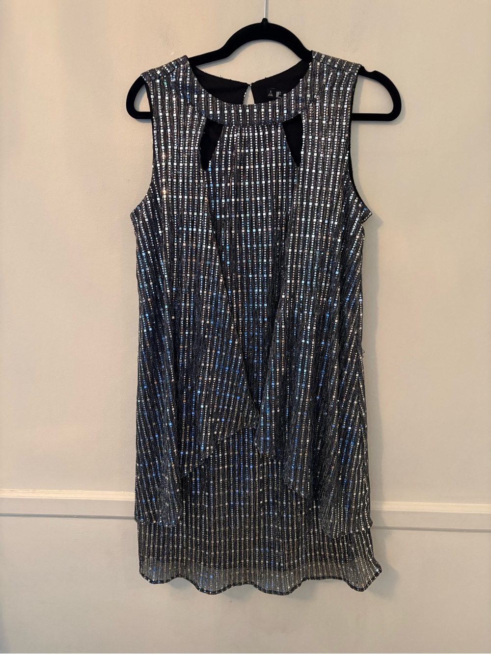 Leslie Fay black & silver sleeveless keyhole cutout sequin party dress size 8